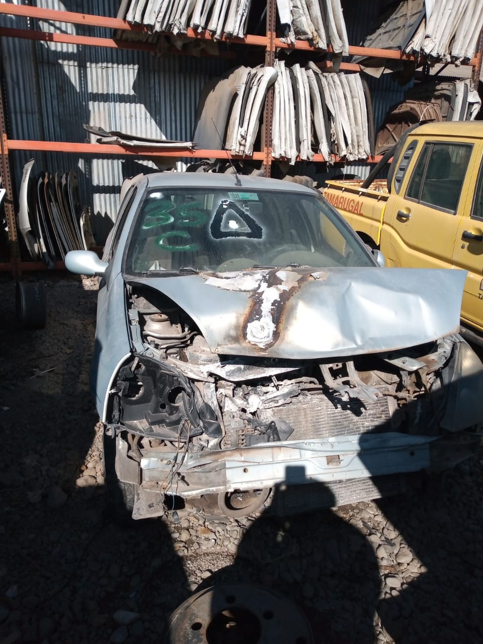  Renault CLIO 2004    EN DESARME